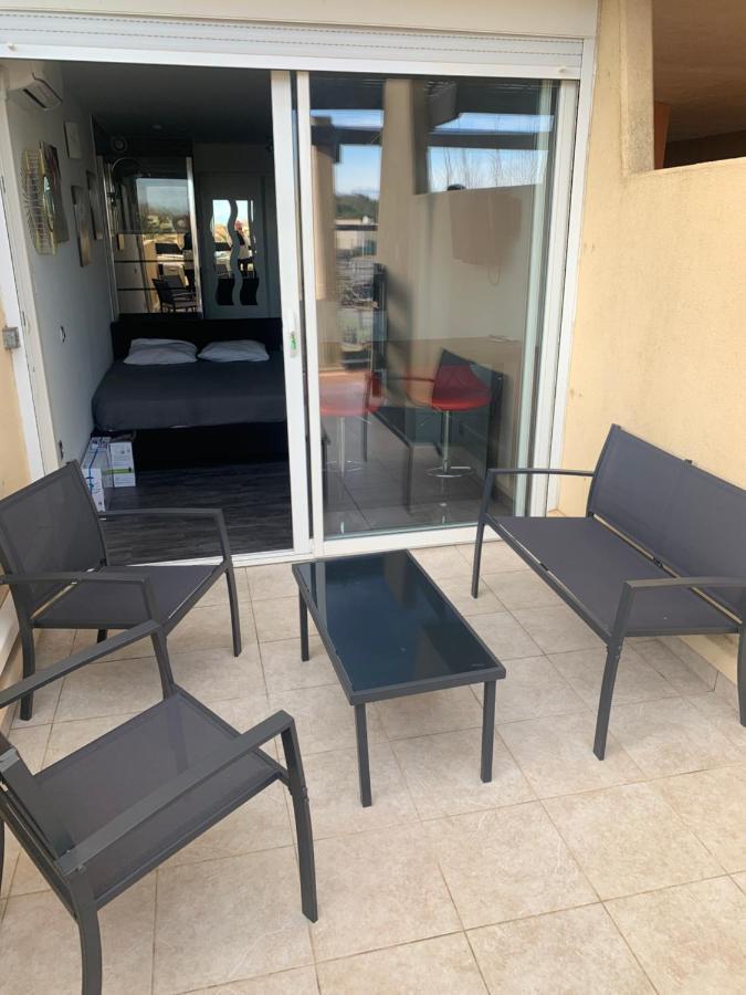 Nid Douillet Dans Les Coursives Du Village Naturiste Du Cap D Agde Eksteriør billede
